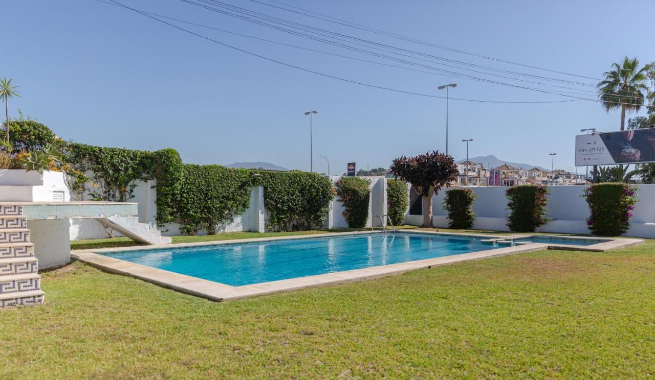 Casa Con Jardin Junto A La Playa Apartment Estepona Exterior photo
